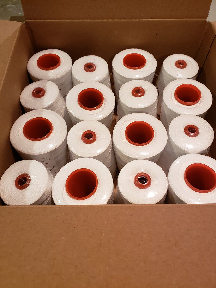 Box of 32 cones, 12/5s bog closing thread